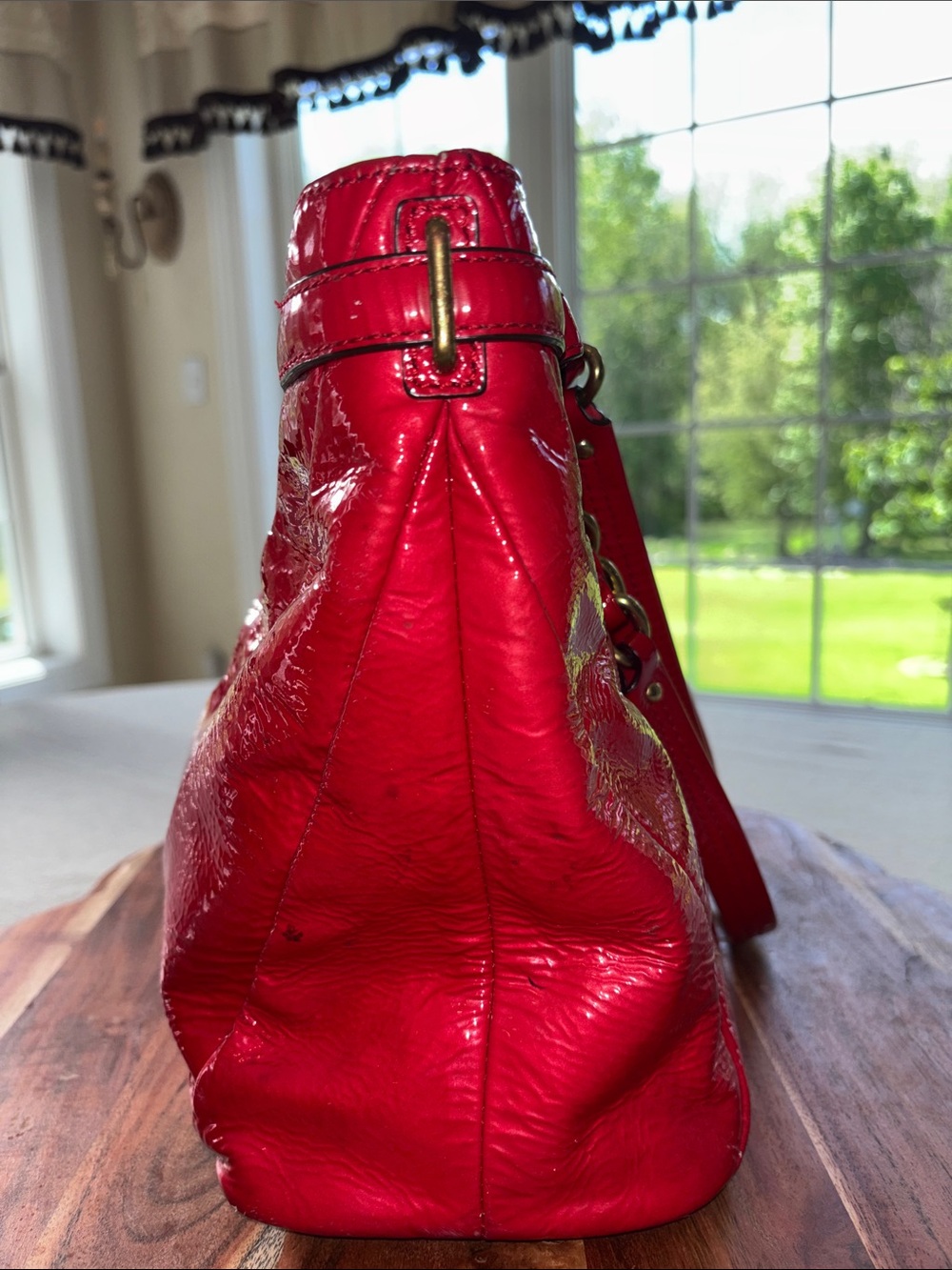 Coach‎ Madison Diagonal Pleated Patent Leather handbag in red - Picture 4 of 15